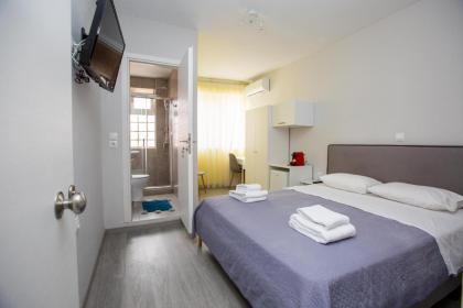 Raise Boutique Rooms in the Center of Athens - image 12