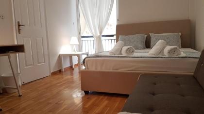 Maisonaitte-Athens Center 4 BD 2 BATH - image 10