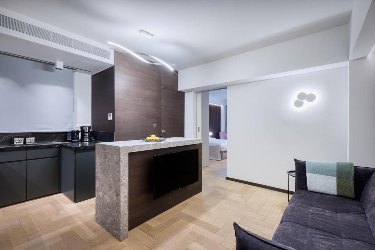 Brand New Executive Apartment in Kolonaki Square - image 6