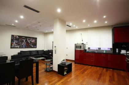 Olvias Apartment - image 17