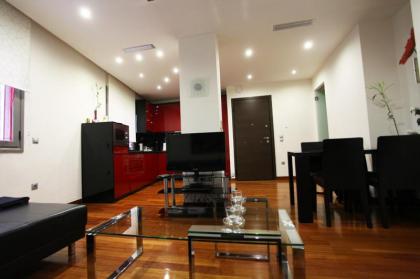 Olvias Apartment - image 19