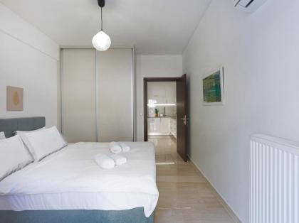 Newly Renovated Apartment in the Heart of Athens - image 10