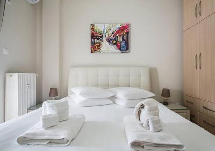 MEDLUXE EASY ACROPOLIS APARTMENT! - image 12