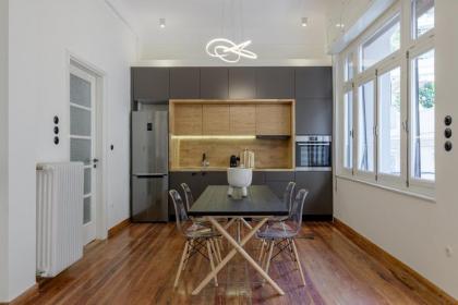 3bdr Modern Design & Bright Interiors in Plaka - image 2