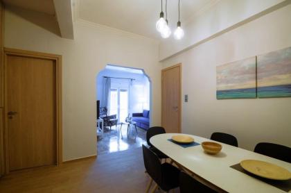 Adorable 2BA close to Ancient Athens city center - image 8