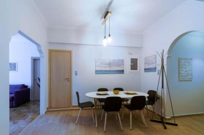 Adorable 2BA close to Ancient Athens city center - image 9