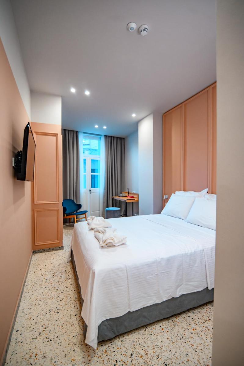 Belle Athenes - Luxury Rooms at Monastiraki Railway Station - image 6