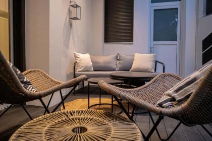 The H Experience Boutique Apartments Athens - image 19