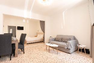 Athens Plaka Family Suites - image 3