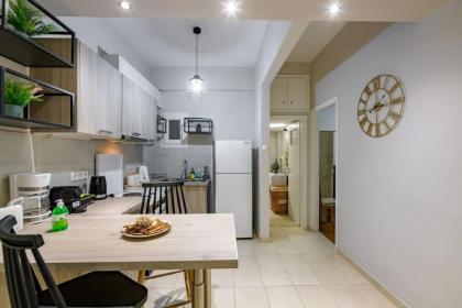 Fully renovated flat close to Uni & hospitals - image 10