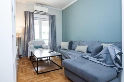 Brand new apt in Zografou - image 10