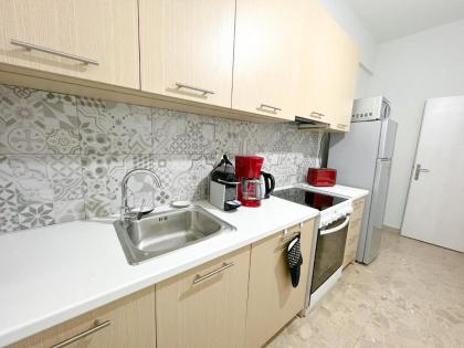 Superb 3 bdrm Apt in Koukaki! - image 16