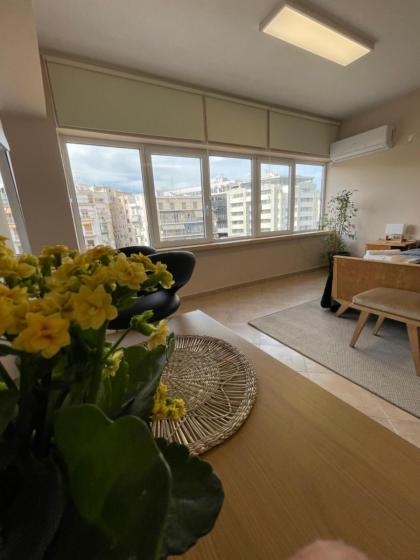 Cozy apartment in heart Athens near metro Fix 100m - image 13