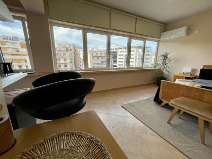 Cozy apartment in heart Athens near metro Fix 100m - image 16