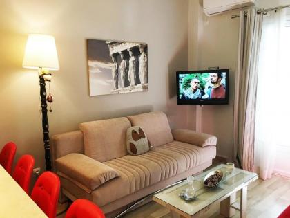 Athina Apartment - image 9