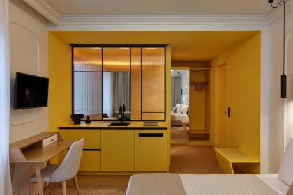 DWELL - Elegant City Stay - Brand new boutique hotel - image 7