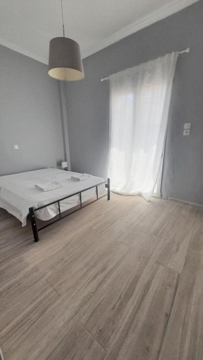 Dionysus Renovated Apartment - image 12