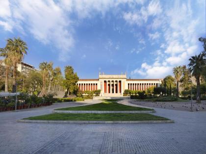 Comfortable apartment next to Museum and park - image 17