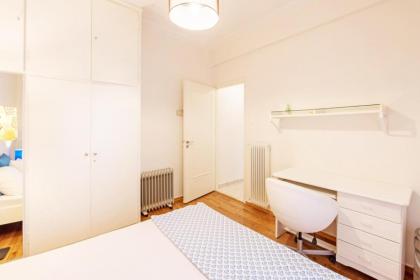 Quiet Central apt in picturesque Pagrati - image 13