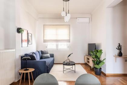 Harmonious 2BR Apartment in Exarchia by UPSTREET - image 2