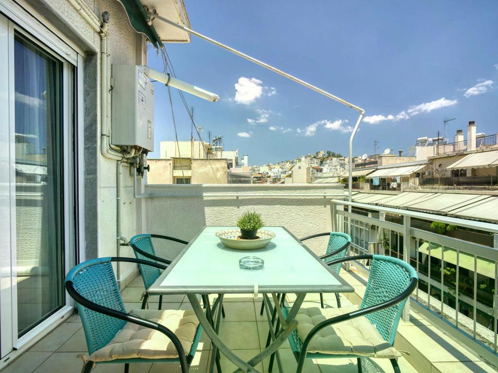 Snug apartment in Athena with veranda - image 4