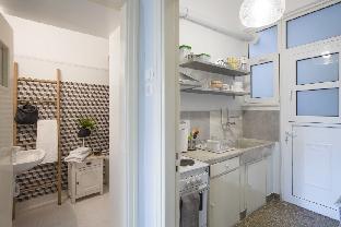 Attractive Flat Near the Acropolis Museum & Metro Station by Athenian Homes - image 2