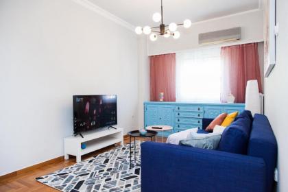 Brand new cheerful apartment in Central Athens