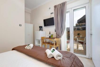 Silver Athens Double Room with Balcony - image 15