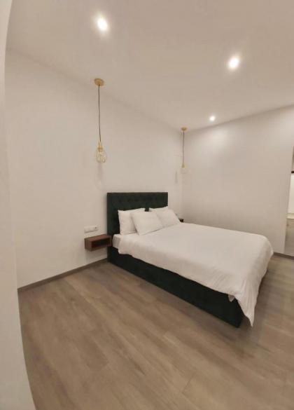 Real City Suites Syntagma - image 11