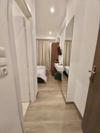 Real City Suites Syntagma - image 15