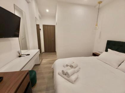 Real City Suites Syntagma - image 19