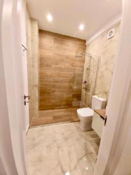 Real City Suites Syntagma - image 5