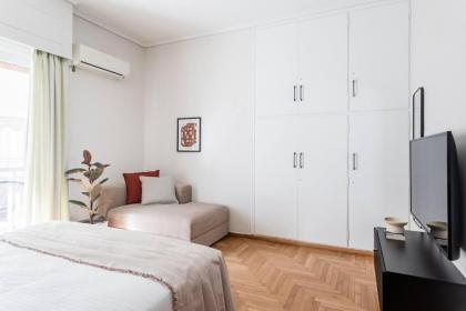 Petite 1BR Apartment in Exarchia by UPSTREET - image 14