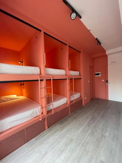 Smooth Athens Capsules Hostel - image 15